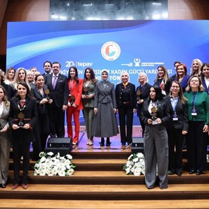 Aile ve Sosyal Hizmetler Bakanımız Göktaş, "Türkiye'nin Girişimci Kadın Gücü Yarışması Ödül Töreni"nde konuştu. - fotoğraf 10