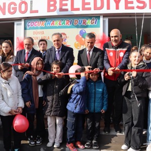 Çocuk Hakları Günü münasebetiyle İl Müdürlüğümüz ve Belediye Başkanlığı işbirliği ile düzenlenen Çocuk Hakları Durağı açılışı - fotoğraf 1