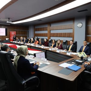2024 yılı 2.Kadına Yönelik Şiddetle Mücadele İl Koordinasyon İzleme ve Değerlendirme Komisyon Toplantısını 25 Kasım Uluslararası Kadına Yönelik Şiddetle Mücadele Günü'nde gerçekleştirildi. - fotoğraf 3