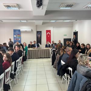 25 Kasım Kadına Yönelik Şiddetle Mücadele Günü Kapsamında Kahvaltı Etkinliği Düzenlendi - fotoğraf 1