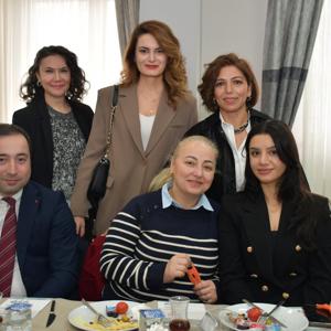25 Kasım Kadına Yönelik Şiddetle Mücadele Günü Kapsamında Kahvaltı Etkinliği Düzenlendi - fotoğraf 7