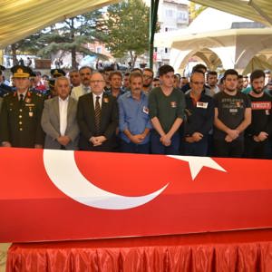 Şehit polis memuru Yücel Başpınar son yolculuğuna uğurlandı. - fotoğraf 5