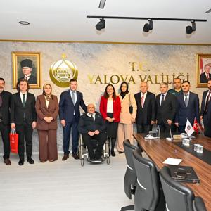  Valimiz Sayın Dr. Hülya Kaya  Tarafından 3 Aralık Dünya Engelliler Günü'nde Erişilebilirlik Belgeleri Takdim Edildi  - fotoğraf 1