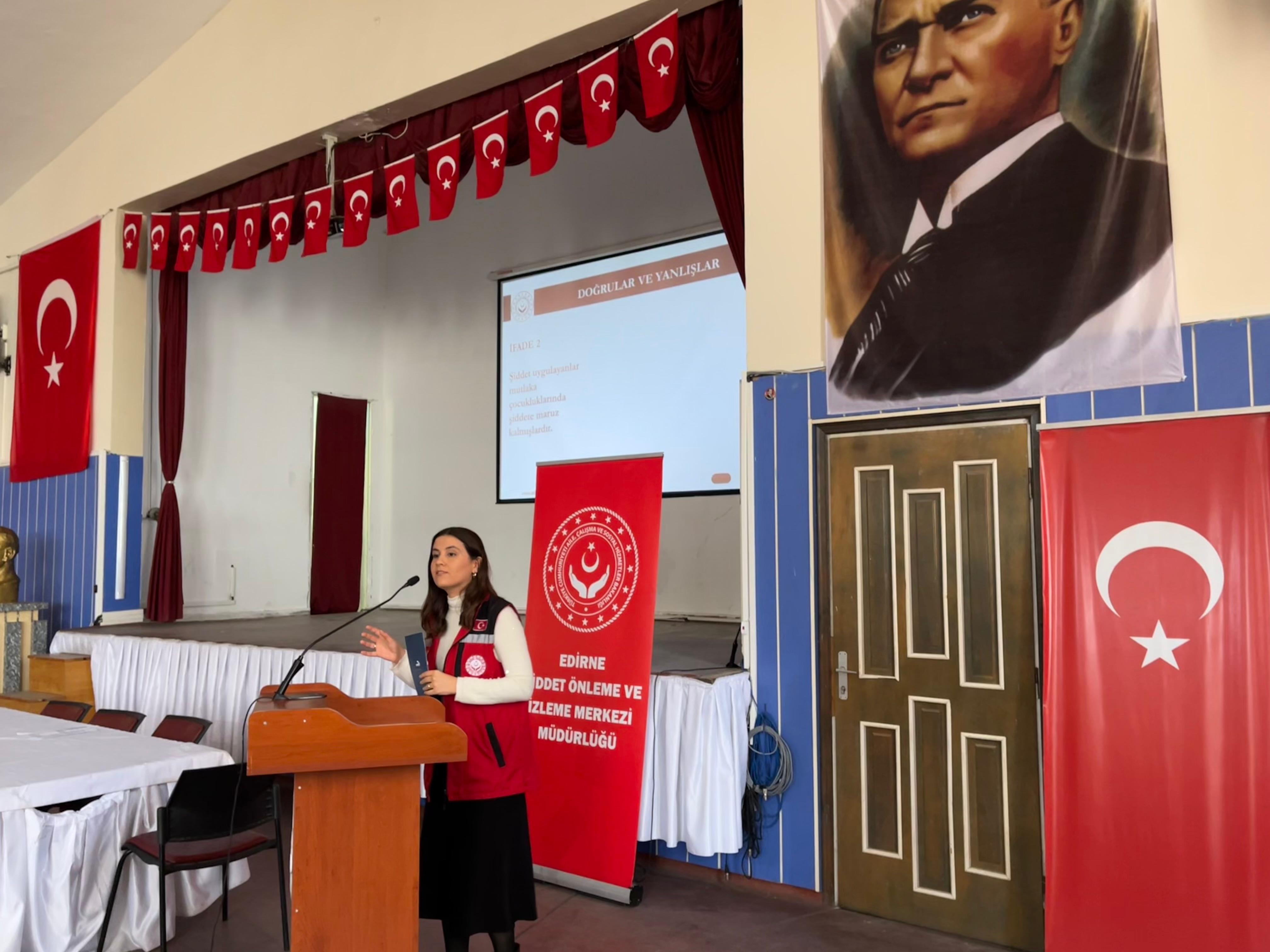 Kadına Yönelik Şiddet İle Mücadele Eğitimleri Devam Ediyor.