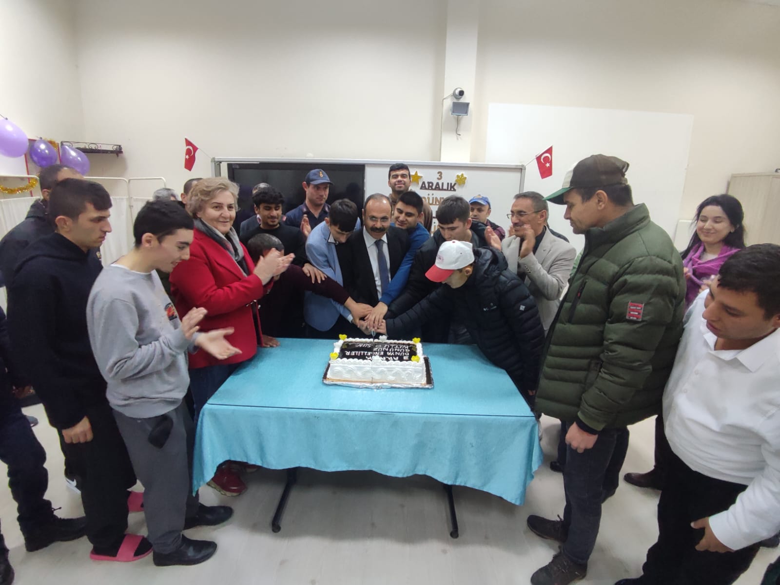 Engelleri Sevgiyle Aşıyoruz, Her Günü Farkındalıkla Yaşıyoruz!