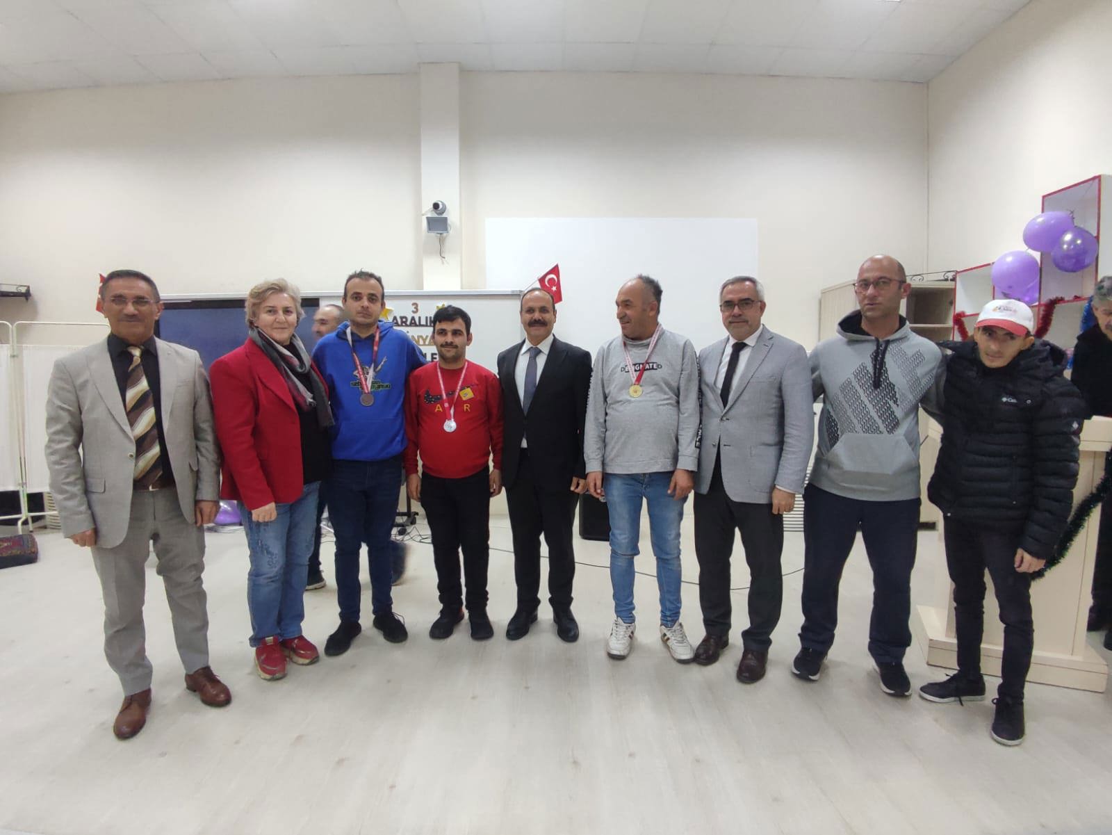 Engelleri Sevgiyle Aşıyoruz, Her Günü Farkındalıkla Yaşıyoruz! - fotoğraf 4