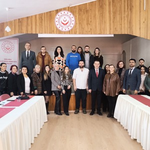 Otizm Eylem Planı Kapsamında Müdürlüğümüz Personeline Yönelik Düzenlenen Otizm Farkındalık Eğitiminin Son Oturumu Gerçekleştirildi. - fotoğraf 1