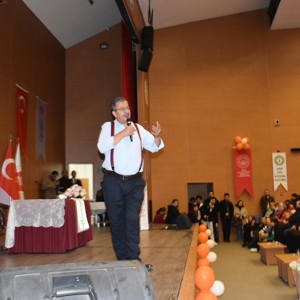 25 Kasım Kadına Yönelik Şiddetle Uluslararası Mücadele ve Dayanışma Günü Programımız Sayın Valimiz Yakup Canbolat'ın katılımı ile gerceklesti. - fotoğraf 1