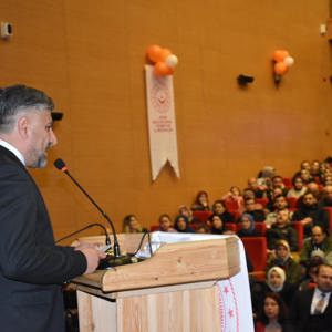 25 Kasım Kadına Yönelik Şiddetle Uluslararası Mücadele ve Dayanışma Günü Programımız Sayın Valimiz Yakup Canbolat'ın katılımı ile gerceklesti. - fotoğraf 2