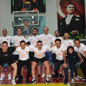 O.K.T TRAİLER Fabrikası Çalışanları ile Birlikte Dostluk Maçında Bir Araya Geldik. - fotoğraf 7
