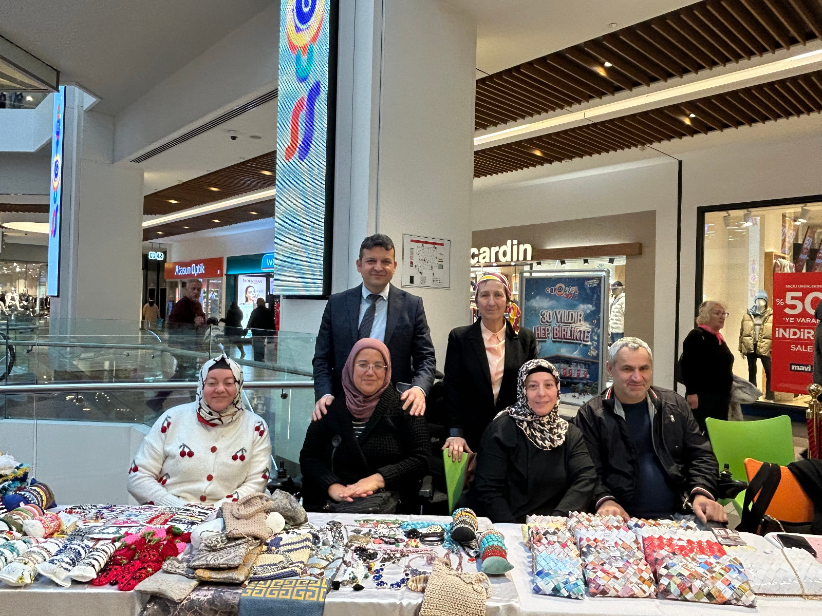 İl Müdürlüğümüze bağlı kuruluşumuz Ataköy Gündüzlü Bakım ve Rehabilitasyon Merkezimiz tarafından Dekoratif El Sanatları Sergisi düzenlenmiştir.