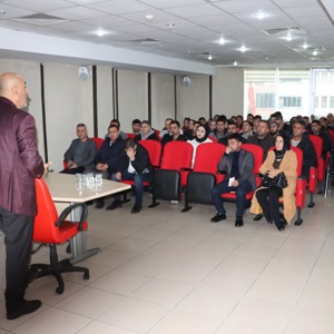 İl Müdürlüğümüze bağlı yatılı kuruluşlarımızda görev yapan nöbet amirleri , meslek elamanları ve güvenlik personellerinin katılımıyla çocuk , kadın ve diğer hizmet alanlarımıza yönelik değerlendirme toplantısı yapıldı .  - fotoğraf 2
