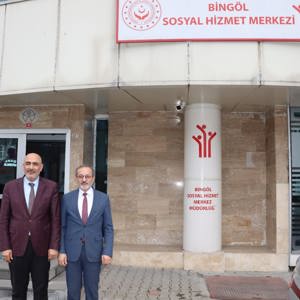 Bingöl Üniversitesi Rektörü Prof. Dr. Erdal Çelik, İl Müdürümüz Abdulbari Aksoy'u ziyaret ettiler . Kurum çalışmaları ve ortak yürütülecek çalışmaların konuşulduğu çok verimli bir ziyaret gerçekleşti . - fotoğraf 3