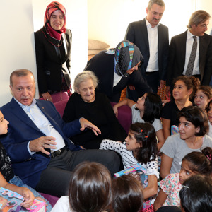 Cumhurbaşkanı Erdoğan, Kasımpaşa Çocuk Evleri Sitesi'ni Ziyaret Etti - fotoğraf 2