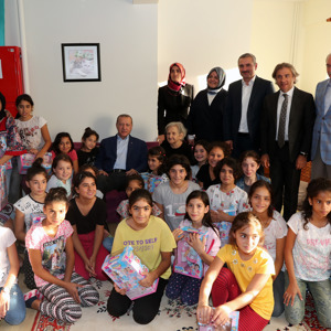 Cumhurbaşkanı Erdoğan, Kasımpaşa Çocuk Evleri Sitesi'ni Ziyaret Etti - fotoğraf 3