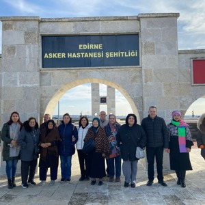Aziz Şehitlerimizin Kıymetli Aileleri ile Birlikte Edirne İlinin Tarihi Yerlerini Ziyaret Ettik. - fotoğraf 3