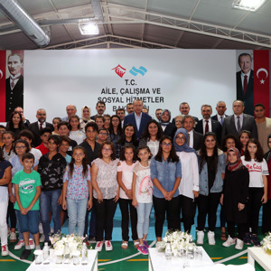 Cumhurbaşkanı Erdoğan, Kasımpaşa Çocuk Evleri Sitesi'ni Ziyaret Etti - fotoğraf 4