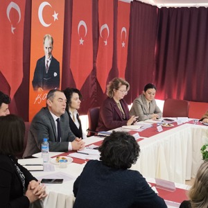 Ailenin Korunması ve Güçlendirilmesi Vizyon Belgesi ve Eylem Planı Tanıtım Toplantısı İl Müdürlüğümüz Toplantı Salonunda Gerçekleştirildi. - fotoğraf 4