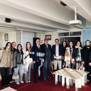 Huzurevinde Yaşlılar İle Gençler Buluştu - fotoğraf 6