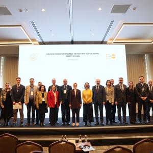 Aile ve Sosyal Hizmetler Bakanımız Göktaş, Ailenin Güçlendirilmesi ve Dinamik Nüfus Yapısı Sempozyumu'nda konuştu - fotoğraf 4