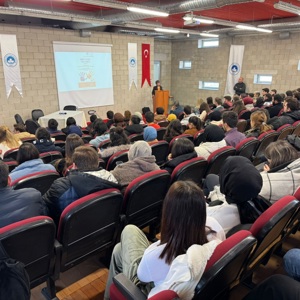 “Şiddetli Sevgi: Flört Şiddeti” Konulu Konferans Gerçekleştirildi. - fotoğraf 2