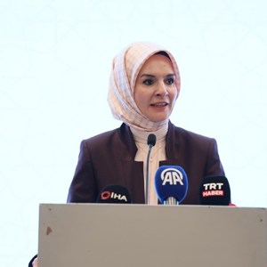 Aile ve Sosyal Hizmetler Bakanımız Göktaş, Ailenin Güçlendirilmesi ve Dinamik Nüfus Yapısı Sempozyumu'nda konuştu - fotoğraf 3