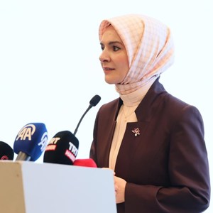 Aile ve Sosyal Hizmetler Bakanımız Göktaş, Ailenin Güçlendirilmesi ve Dinamik Nüfus Yapısı Sempozyumu'nda konuştu - fotoğraf 5