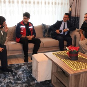 Kahraman Polisimize Ziyaret: Vatan Size Minnettar - fotoğraf 2