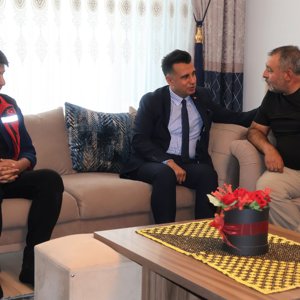 Kahraman Polisimize Ziyaret: Vatan Size Minnettar - fotoğraf 3