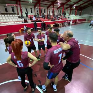 Kuruluşlar Arası Voleybol Turnuvası Sona Erdi - fotoğraf 2