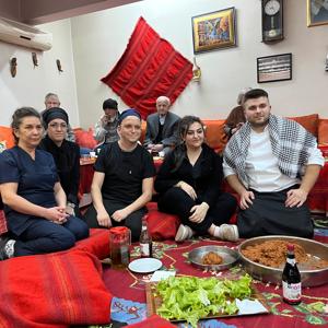 Huzurevinde “Çiğköfte ve Sıra Gecesi” Etkinliği Düzenlendi. - fotoğraf 2