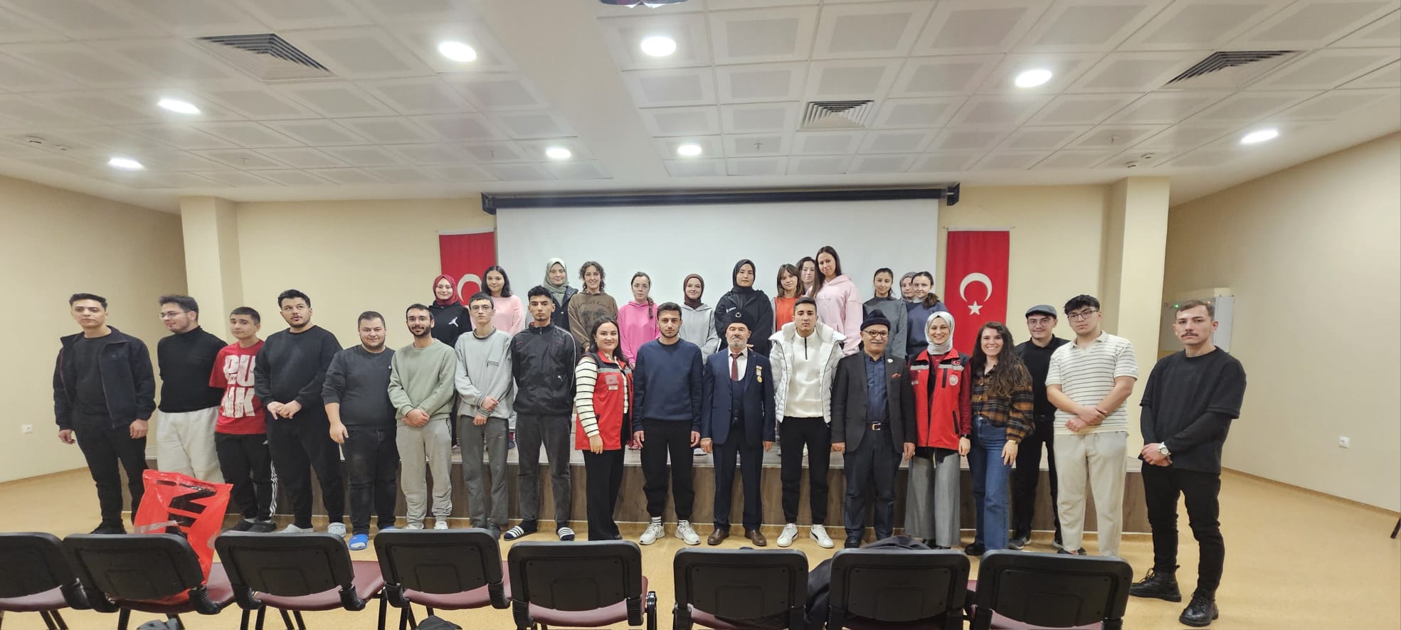 VATAN VE KAHRAMANLIK BULUŞMALARI