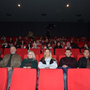 Keyifli bir sinema gününden kareler... - fotoğraf 1