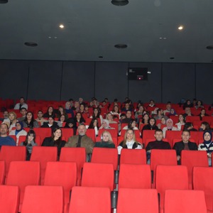 Keyifli bir sinema gününden kareler... - fotoğraf 2