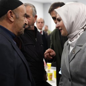 Aile ve Sosyal Hizmetler Bakanımız Göktaş Sarıkamış'ta şehit aileleri ve gazilerle bir araya geldi. - fotoğraf 2