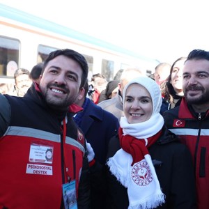 Aile ve Sosyal Hizmetler Bakanımız Göktaş Sarıkamış'ta şehit aileleri ve gazilerle bir araya geldi. - fotoğraf 4
