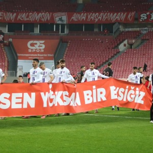 3 Aralık Engelliler Günü’nde Özel Çocuklarımız Maç Seremonisine Çıktı - fotoğraf 1