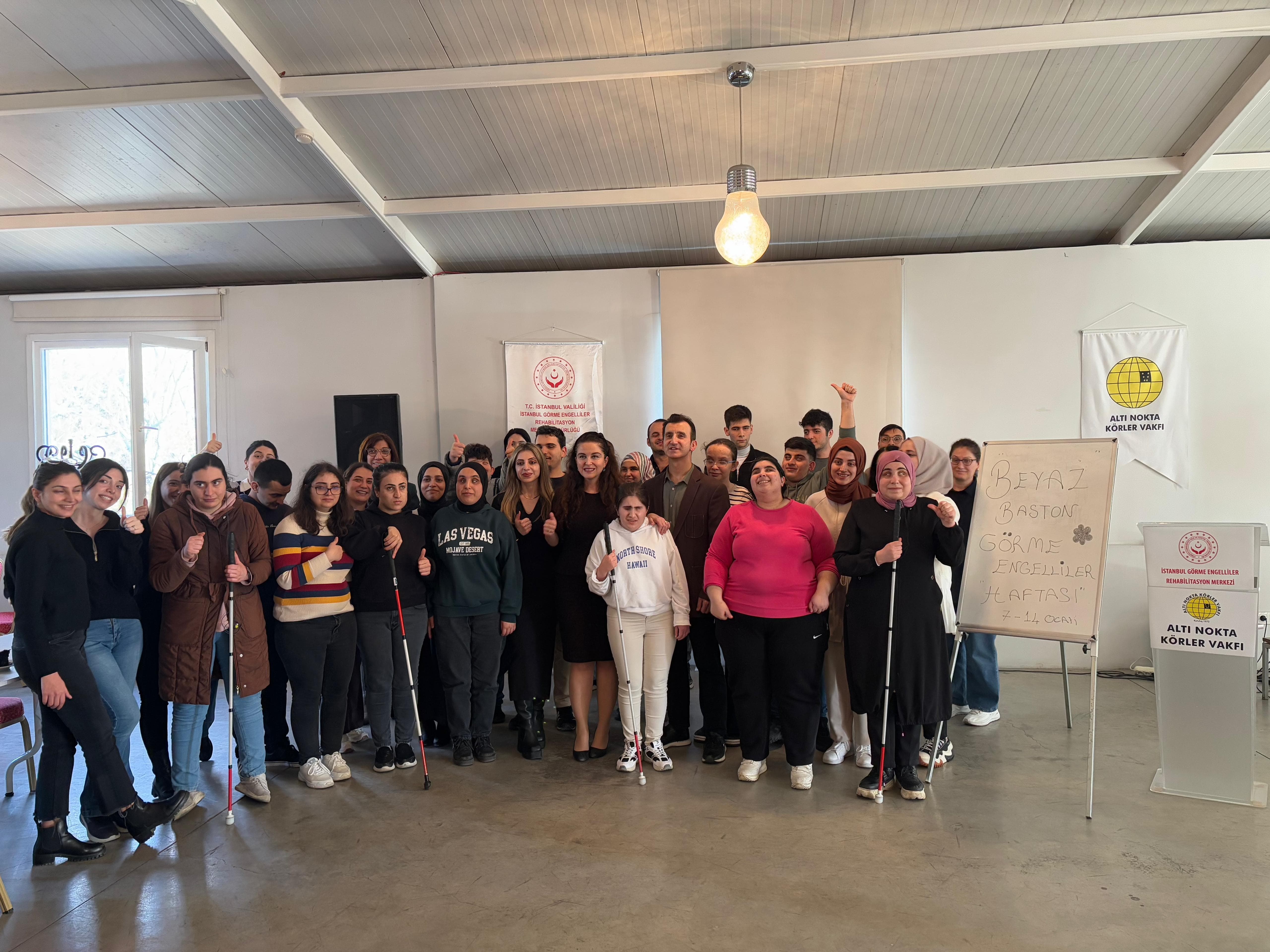 İl Müdürlüğümüze Bağlı İstanbul Görme Engelliler Rehabilitasyon Merkezimizde 7-14 Ocak Beyaz Baston Görme Engelliler Haftası Hizmet Alan Engellilerimizle Birlikte Neşe ile Kutlandı.
