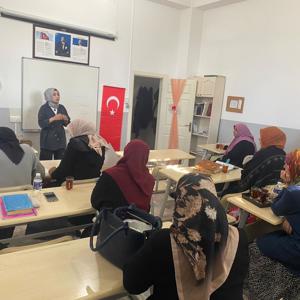 İl Müdürlüğümüze Bağlı Sosyal Hizmet Merkezlerimiz Tarafından İlimiz Genelinde Bağımlılıkla Mücadele Konusunda Farkındalık Eğitimlerimiz Devam Ediyor. - fotoğraf 5