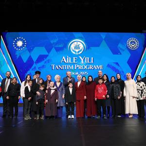 Cumhurbaşkanı Erdoğan ve Aile ve Sosyal Hizmetler Bakanımız Göktaş, Aile Yılı Tanıtım Programı'na katıldı - fotoğraf 10