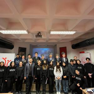 Sosyal Hizmet Merkezlerimiz Tarafından İlçelerimizdeki Kahraman Gazilerimiz ve Kıymetli Şehit Yakınlarımız Yarınımızın Teminatı Çocuklarımız ve Gençlerimizle Buluşmaya Devam Ediyor. - fotoğraf 5