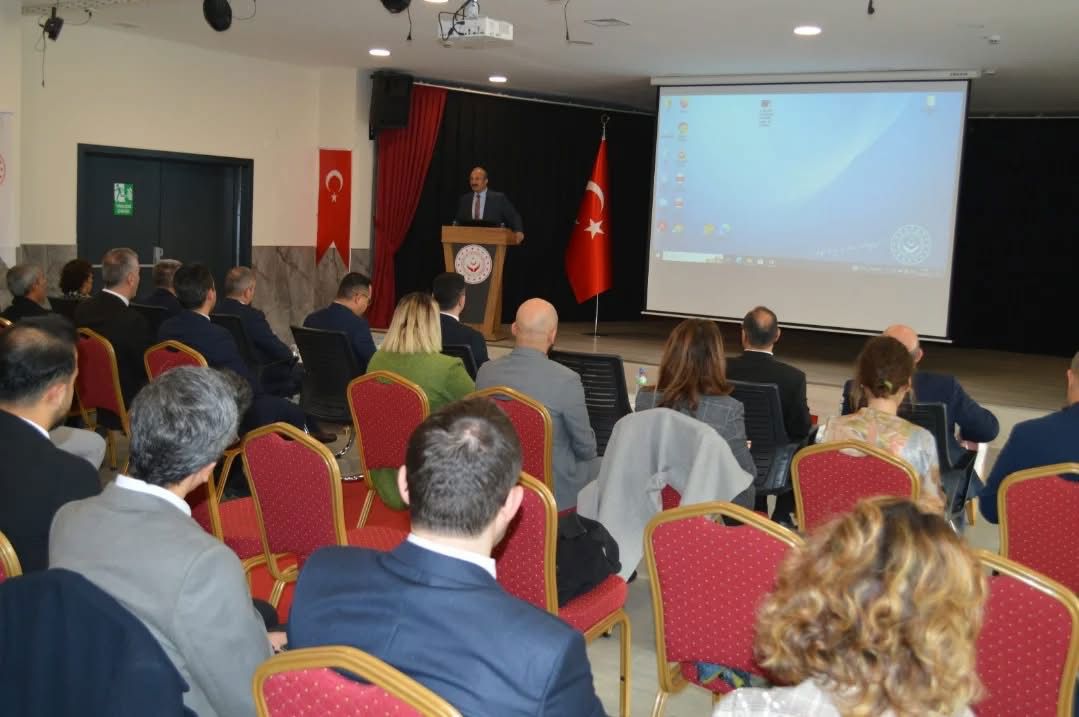 İdari ve Mali Hizmetler İş ve İşlemlerine İlişkin Hizmetiçi Eğitim Programı Düzenlendi. - fotoğraf 3