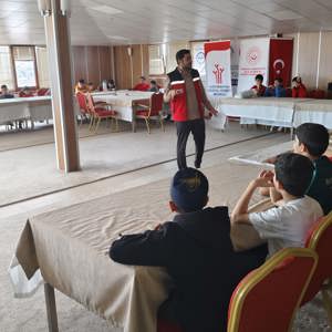 İl Müdürlüğümüze bağlı Sosyal Hizmet Merkezlerimiz tarafından ilimiz genelinde bağımlılıkla mücadele konusunda farkındalık eğitimlerimiz devam ediyor. - fotoğraf 2