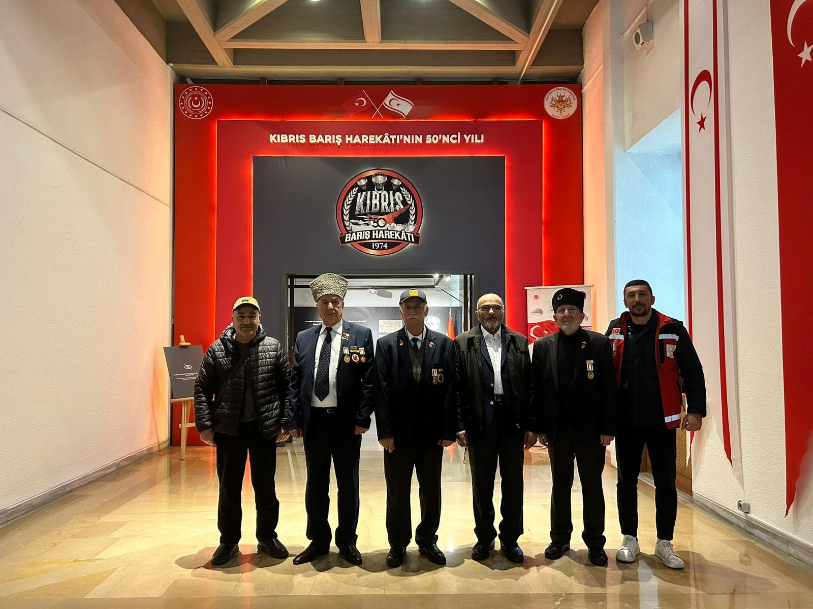 İl Müdürlüğümüz koordinasyonunda çok kıymetli Muharip Gazilerimiz ve Şehit yakınlarımız ile beraber “Kıbrıs Barış Harekâtı’nın 50. Yılı Sergisi” ziyaret edilmiştir.