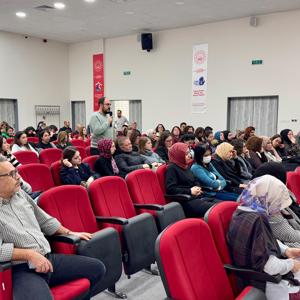 Türkiye Yüzyılı Aile Söyleşileri Kapsamında “Engelli Hakları ve Erişilebilirlik” Söyleşisi Düzenlendi - fotoğraf 11