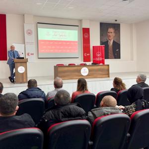 Türkiye Yüzyılı Aile Söyleşileri Kapsamında “Engelli Hakları ve Erişilebilirlik” Söyleşisi Düzenlendi - fotoğraf 5