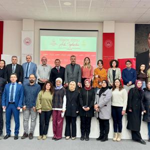 Türkiye Yüzyılı Aile Söyleşileri Kapsamında “Engelli Hakları ve Erişilebilirlik” Söyleşisi Düzenlendi - fotoğraf 2