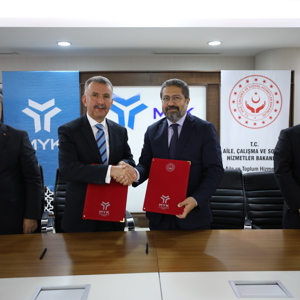 Aile, Çalışma ve Sosyal Hizmetler Bakanlığı Aile ve Toplum Hizmetleri Genel Müdürlüğü ile Mesleki Yeterlilik Kurumu “Ulusal Yeterlilik Hazırlama İş Birliği Protokolü” İmzalandı - fotoğraf 2