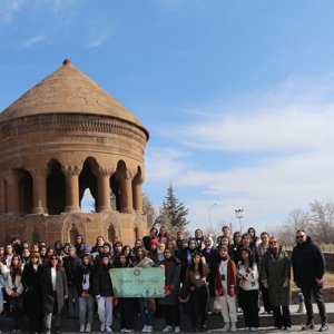 Şehit ve Gazi Çocuklarıyla Maziden Atiye Ahlat Projesi, Bitlis'in Ahlat ilçesinde başladı. - fotoğraf 5
