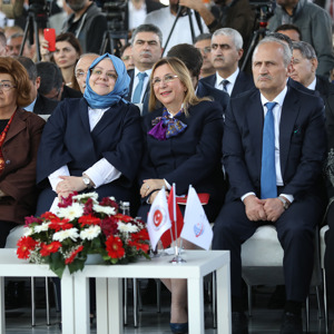 Bakan Selçuk, Sosyal Kooperatif Eğitim ve Tanıtım Treni'nin Uğurlama Törenine Katıldı - fotoğraf 2